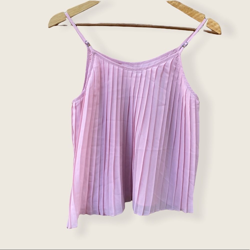 Abercrombie and Fitch pink pleated top